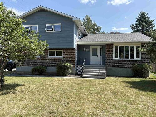 952 Russell Bay  Fort Frances, ON P9A 3N9