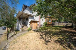 2612 Dunsmuir Ave Cumberland, BC V0R 1S0