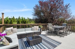 4147 Hawkes Ave Saanich, BC V8Z 3Y9
