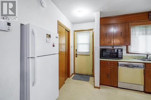 1088 Third Line E, Sault Ste. Marie, ON - Indoor Photo Showing Kitchen