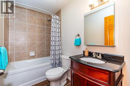 7889 Queens Crescent, Prince George, BC - Indoor Photo Showing Bathroom
