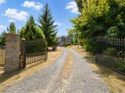 4394 Telegraph Rd Cowichan Bay, BC V0R 1N2