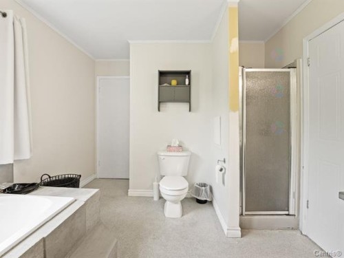 Salle de bains - 66  - 70 Rue Landry, Saint-Eustache, QC - Indoor Photo Showing Bathroom