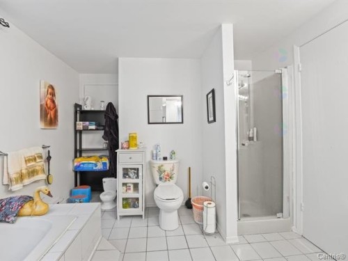 Salle de bains - 66  - 70 Rue Landry, Saint-Eustache, QC - Indoor Photo Showing Bathroom