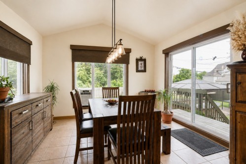 Dining Room - 7243 Rue Des Martinets, Laval (Duvernay), QC - Indoor Photo Showing Dining Room