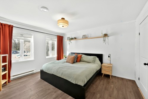Chambre à coucher principale - 140 Rue Beaulieu, Sainte-Mélanie, QC - Indoor Photo Showing Bedroom