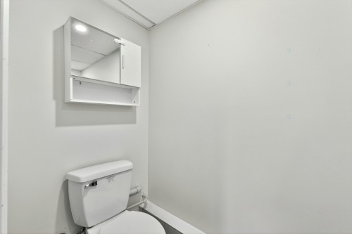Salle d'eau - 140 Rue Beaulieu, Sainte-Mélanie, QC - Indoor Photo Showing Bathroom