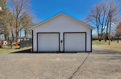 Garage - 140 Rue Beaulieu, Sainte-Mélanie, QC - Outdoor