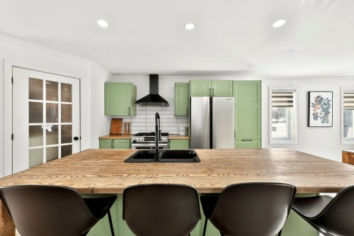 Cuisine - 140 Rue Beaulieu, Sainte-Mélanie, QC - Indoor Photo Showing Kitchen With Upgraded Kitchen