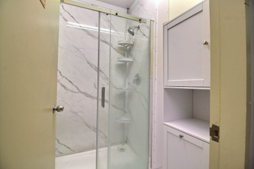 Bathroom - 640 Av. Centrale, Val-D'Or, QC - Indoor Photo Showing Bathroom