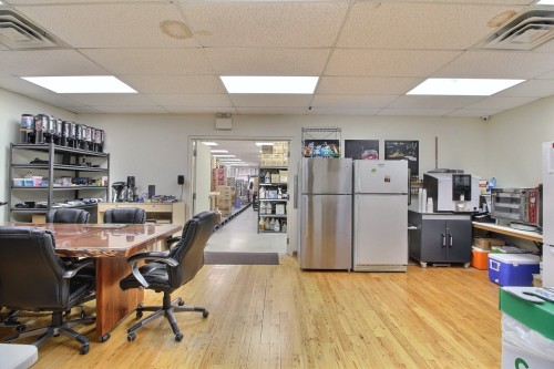 Overall view - 640 Av. Centrale, Val-D'Or, QC - Indoor