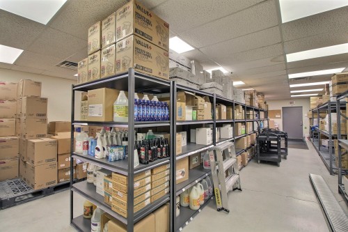 Warehouse - 640 Av. Centrale, Val-D'Or, QC - Indoor