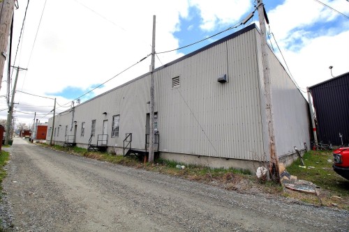 Back of Structure - 640 Av. Centrale, Val-D'Or, QC - Outdoor