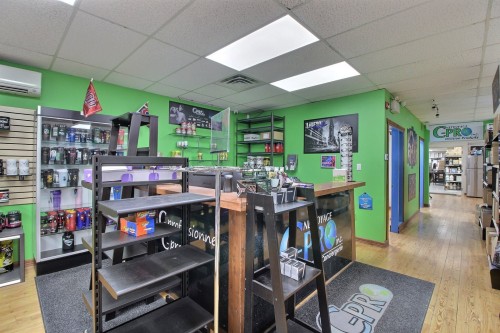 Overall view - 640 Av. Centrale, Val-D'Or, QC - Indoor Photo Showing Other Room