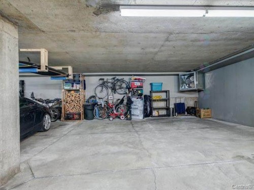 Garage - 3-785 32E Avenue, Montréal (Lachine), QC - Indoor Photo Showing Garage