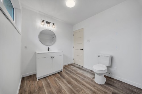 Salle de bains - 3 Rue Bernard, Brownsburg-Chatham, QC - Indoor Photo Showing Bathroom