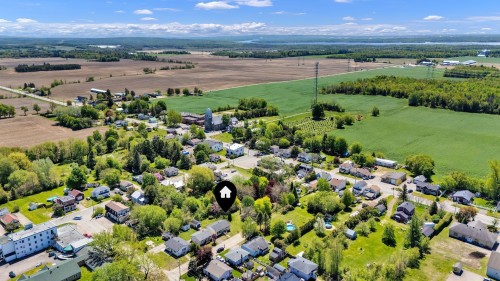Photo aérienne - 3 Rue Bernard, Brownsburg-Chatham, QC - Outdoor With View