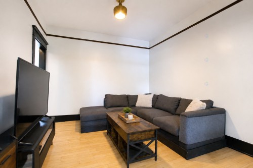 Living Room - 354 10E Rue, Québec (La Cité-Limoilou), QC - Indoor Photo Showing Living Room