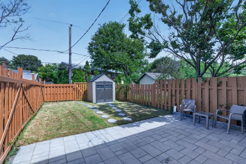 Jardin - 5769 Boul. Marie-Victorin, Brossard, QC - Outdoor