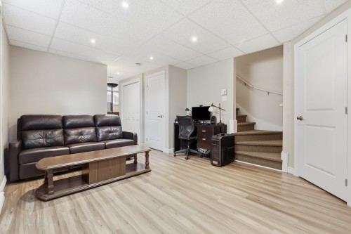 Salle familiale - 280 Ch. De Chambly, Marieville, QC - Indoor