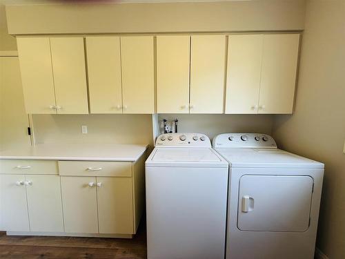 253 Riverview Drive, Dryden, ON - Indoor Photo Showing Laundry Room