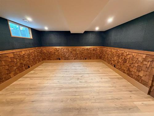 253 Riverview Drive, Dryden, ON - Indoor Photo Showing Other Room