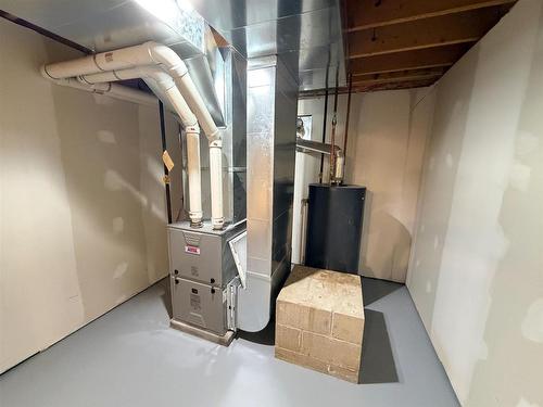 253 Riverview Drive, Dryden, ON - Indoor Photo Showing Basement