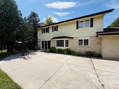253 Riverview Drive, Dryden, ON - Outdoor