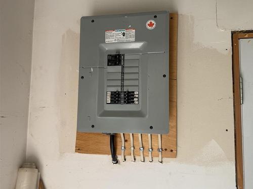 199 Limbrick, Thunder Bay, ON - Indoor