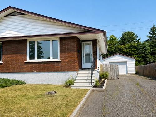 199 Limbrick  Thunder Bay, ON P7C 4S6