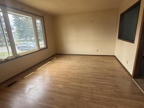 199 Limbrick, Thunder Bay, ON - Indoor Photo Showing Other Room