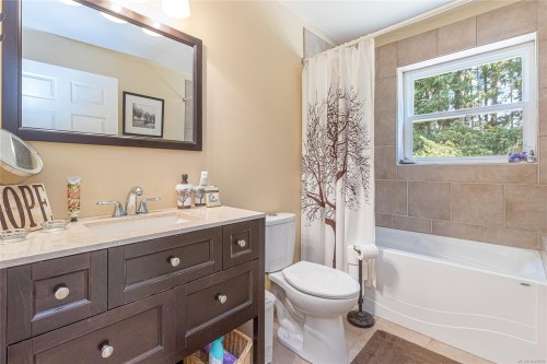 7035 Tom Windsor Rd, Duncan, BC 