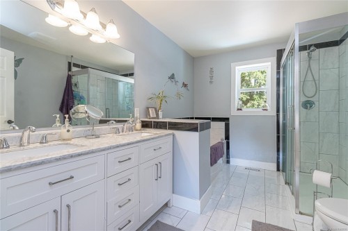 7035 Tom Windsor Rd, Duncan, BC 