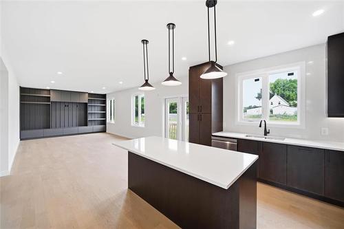 173 Harvest Cr, Lorette, MB - Indoor Photo Showing Kitchen With Upgraded Kitchen