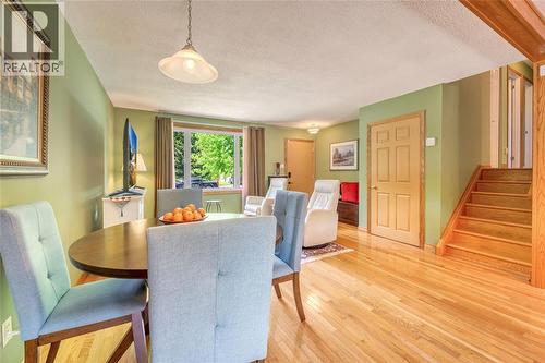 60 Royal Crescent, Sarnia, ON - Indoor Photo Showing Dining Room
