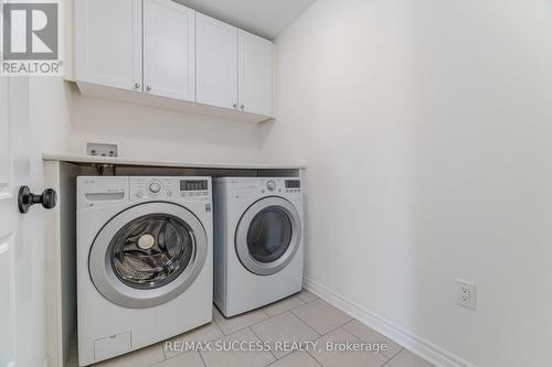 28 Pickett Place, Cambridge, ON - Indoor Photo Showing Laundry Room