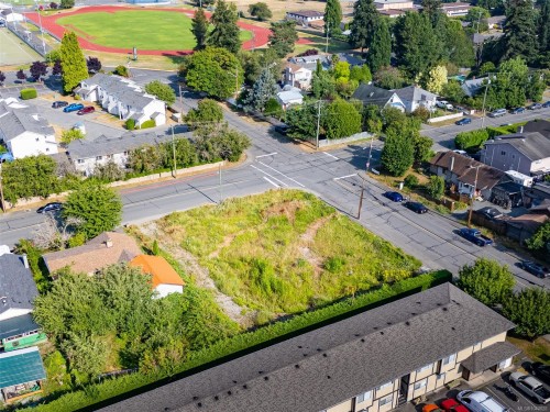 5850 Howard Ave, Duncan, BC 