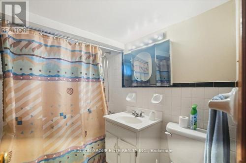 1060 Claredale Road, Mississauga, ON - Indoor Photo Showing Bathroom