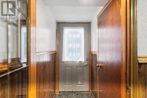 1060 Claredale Road, Mississauga, ON - Indoor Photo Showing Other Room
