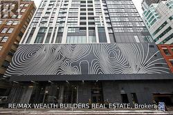 4109 - 87 PETER STREET Toronto, ON M5V 2G4