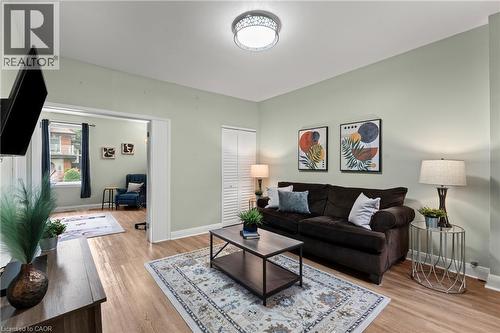 196 Bold Street, Hamilton, ON - Indoor Photo Showing Living Room