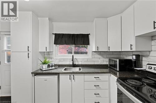196 Bold Street, Hamilton, ON - Indoor Photo Showing Kitchen