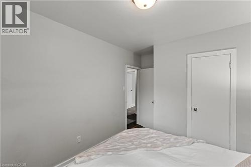 196 Bold Street, Hamilton, ON - Indoor Photo Showing Bedroom