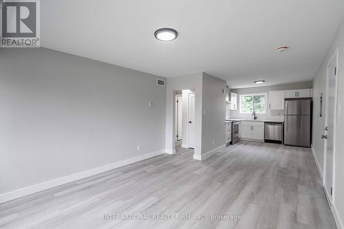 4 - 81 KING EDWARD AVENUE , London South, Ontario N5Z 3S7 5