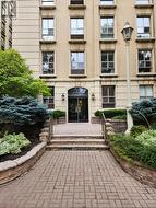 211 - 88 CHARLES STREET E Toronto, ON M4Y 2W7