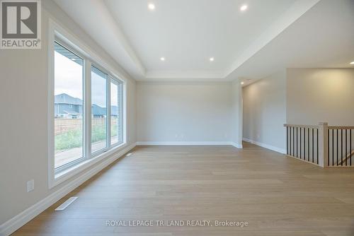 155 Shaw Valley Drive, St. Thomas, ON - Indoor Photo Showing Other Room