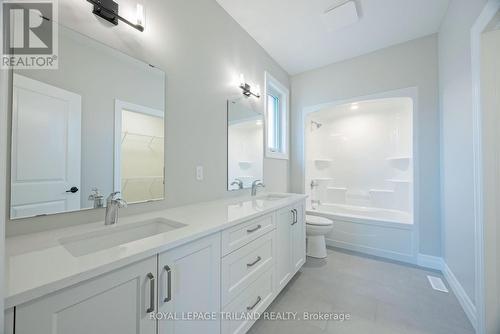 155 Shaw Valley Drive, St. Thomas, ON - Indoor Photo Showing Bathroom