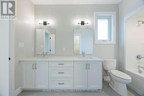155 Shaw Valley Drive, St. Thomas, ON - Indoor Photo Showing Bathroom