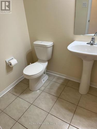 23 Spruce Pine Crescent, Vaughan, ON - Indoor Photo Showing Bathroom