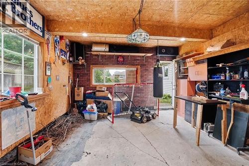 834 Mohawk Road E, Hamilton, ON - Indoor
